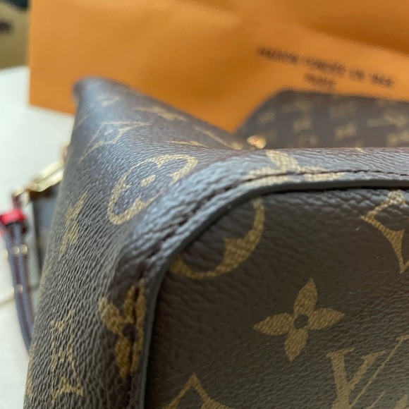 SOLD. Louis Vuitton NeoNoe Monogram in Coquelicot - Picture 11 of 14